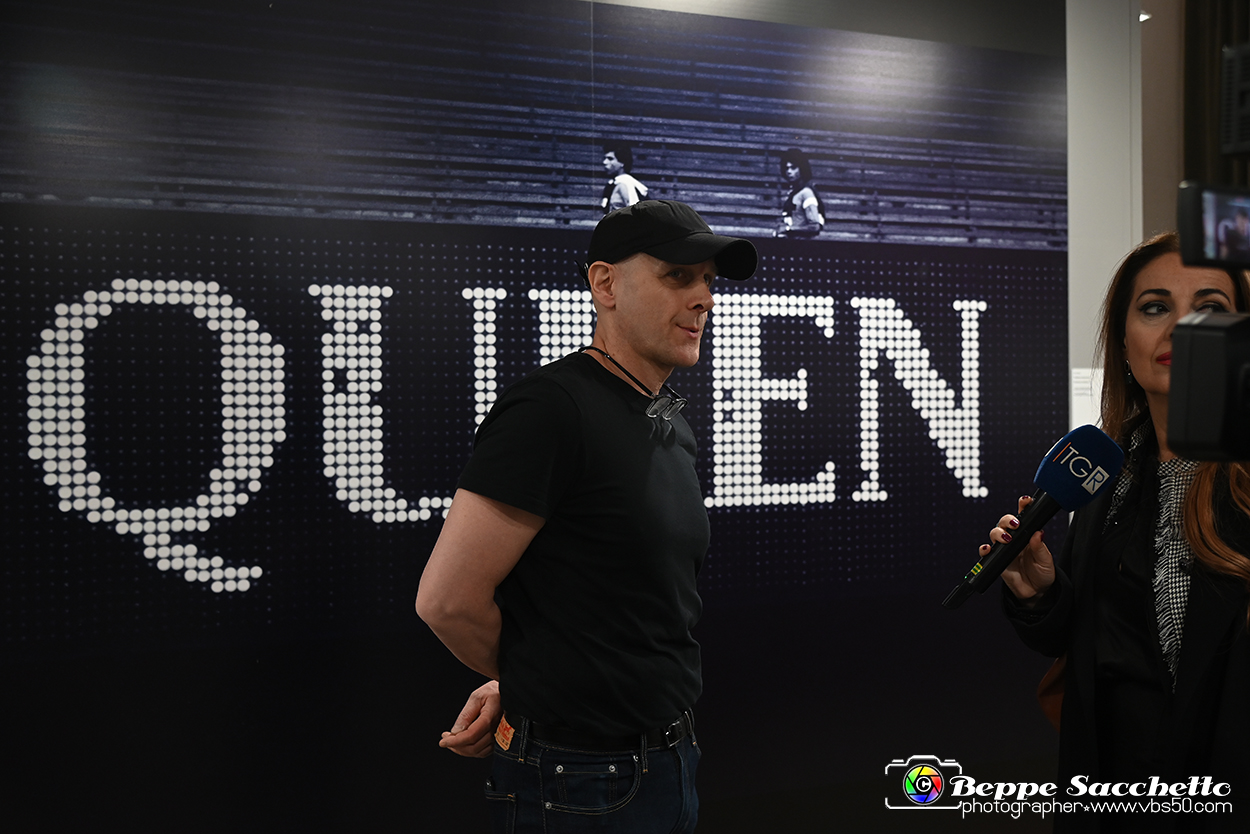 VBS_1647 - Mostra Peter Hince - Queen Experience.jpg